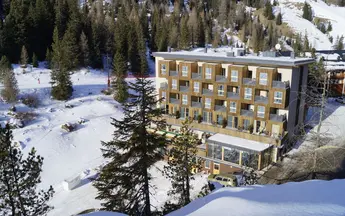 Ski-in Ski-out Hotel Boé in the Dolomites