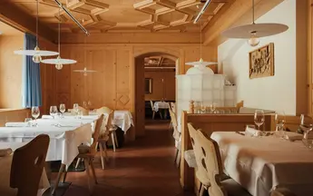 Alex Moling Hotel Boe 57