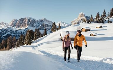 Spaziergänge im Schnee Alta Badia